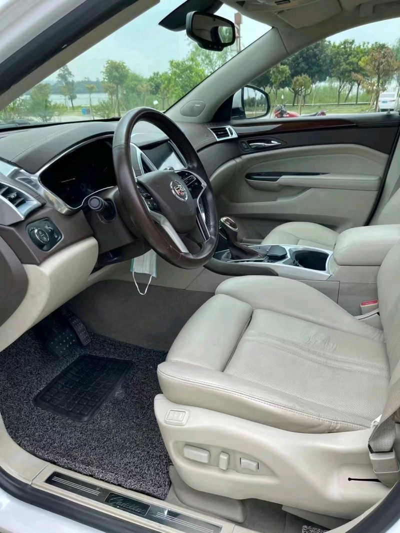 东莞13年凯迪拉克SRX3