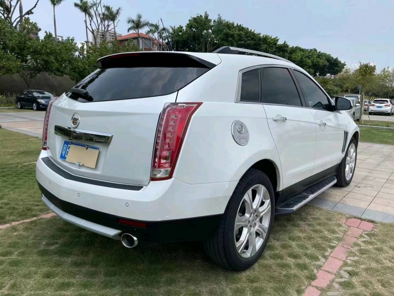 东莞13年凯迪拉克SRX8