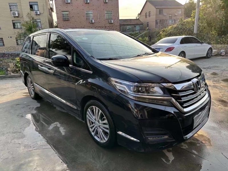 徐州17年本田艾力绅5