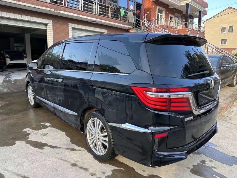 徐州17年本田艾力绅4