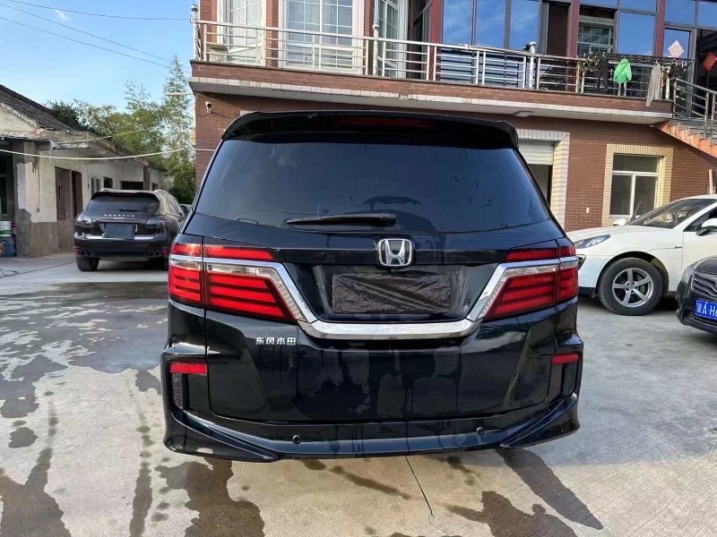 徐州17年本田艾力绅3