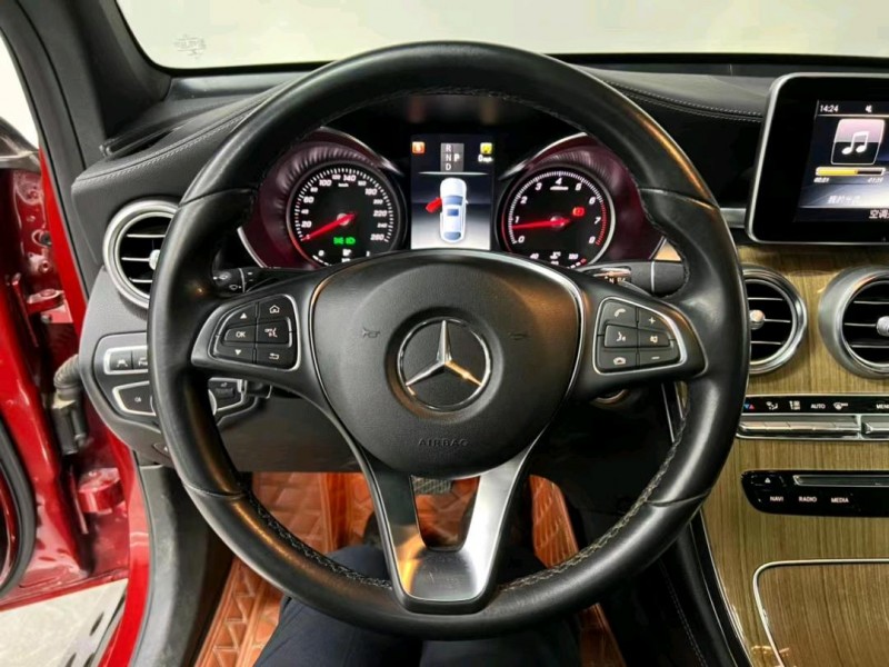 东莞17年奔驰GLC6