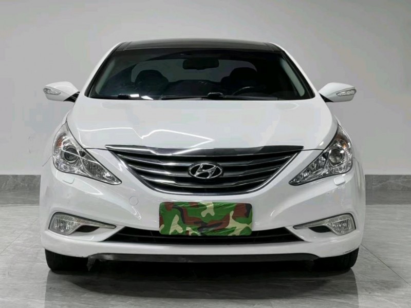 东莞14年现代索纳塔八1