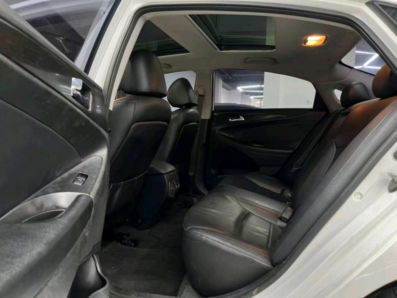 东莞14年现代索纳塔八4