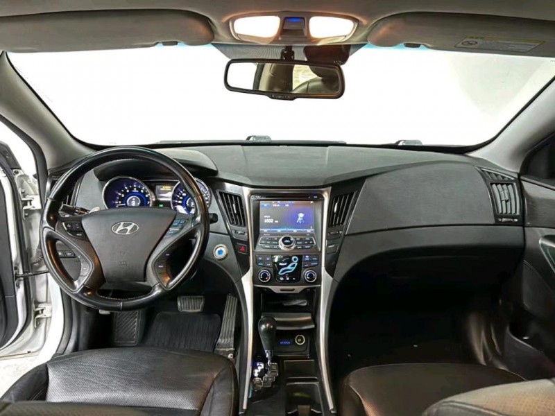 东莞14年现代索纳塔八7