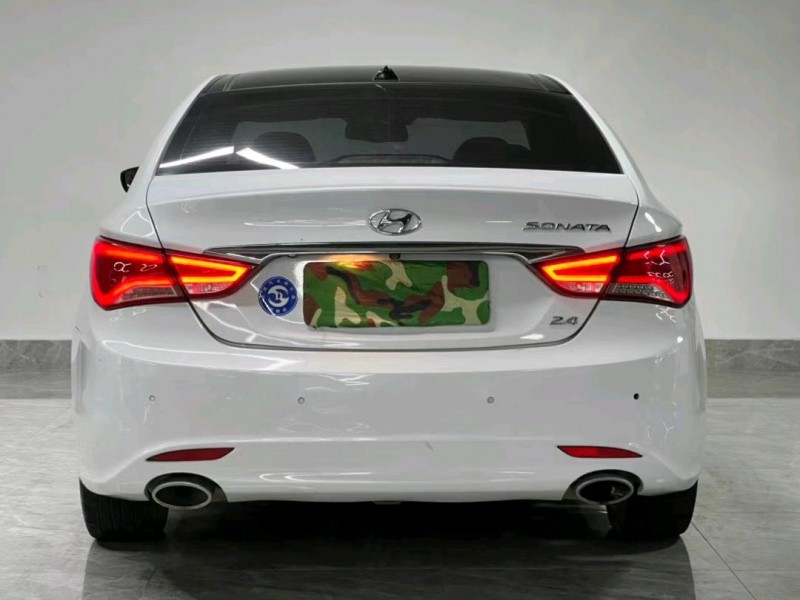 东莞14年现代索纳塔八9