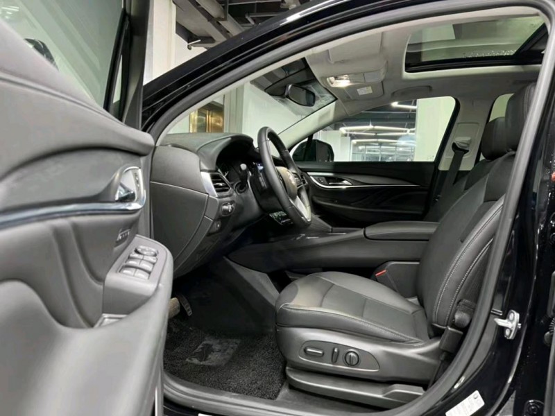 东莞22年别克昂科旗8