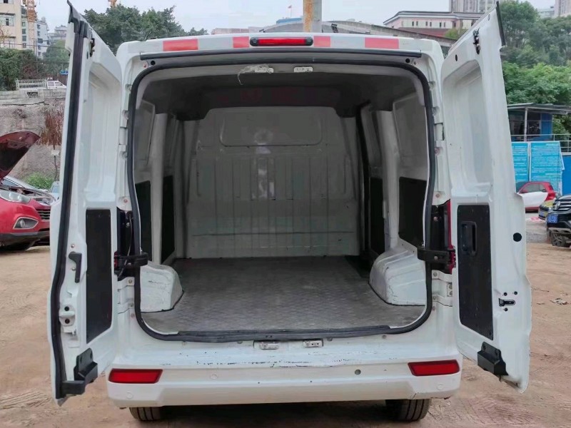 济南22年凯马汽车锐捷ES5