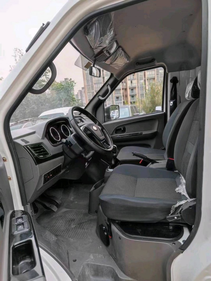 济南22年凯马汽车锐捷ES6