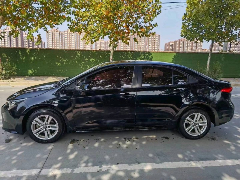 郑州19年丰田雷凌3