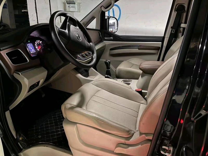 济南20年东风菱智6