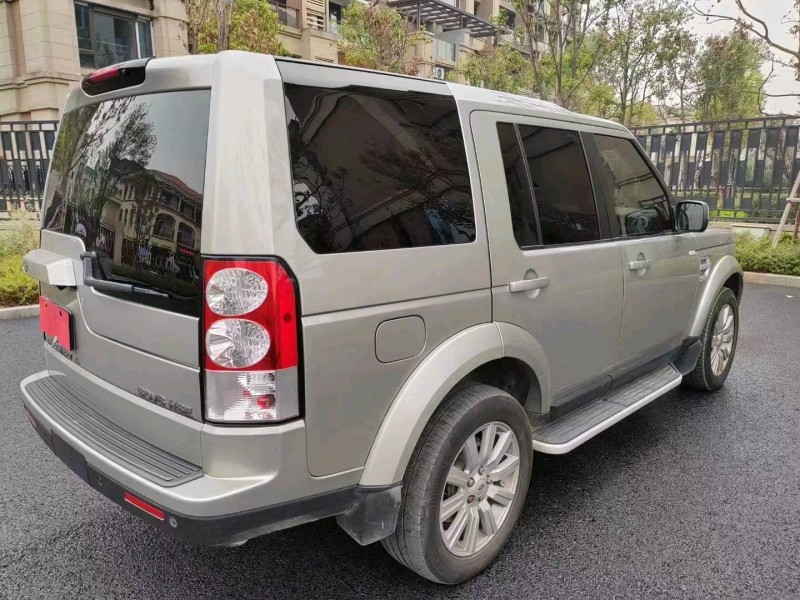 重庆12年路虎发现8