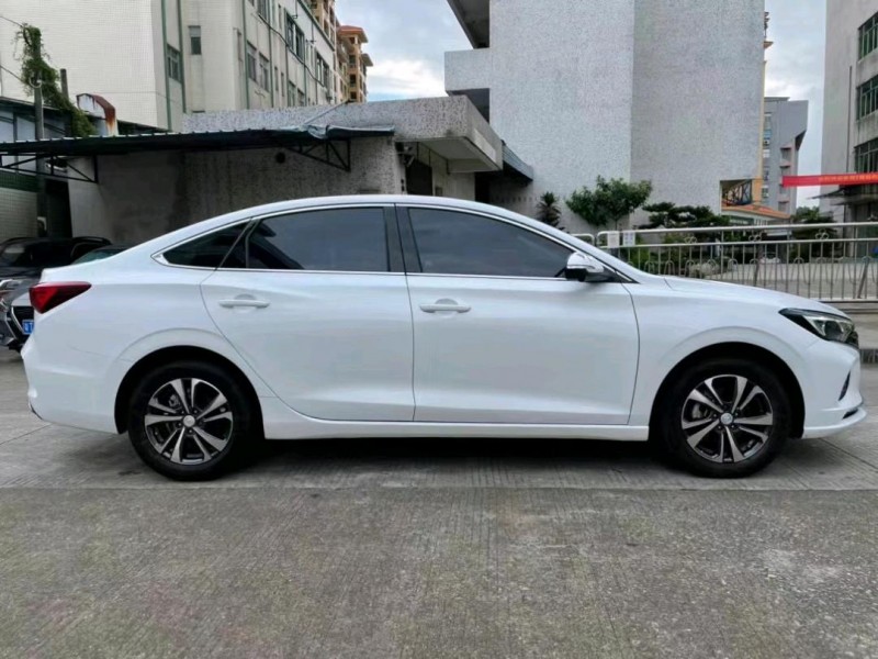 中山21年長安汽車逸動2