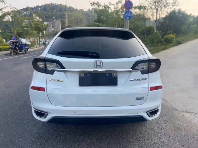 广州17年本田冠道9