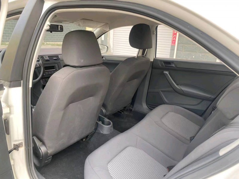 邯郸19年大众桑塔纳7