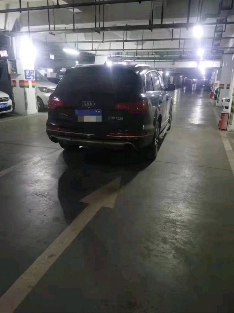 邯郸10年奥迪Q75