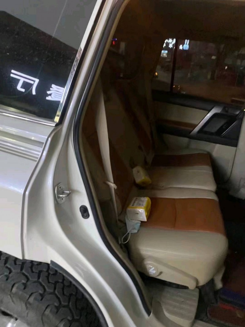 邯郸13年丰田普拉多5