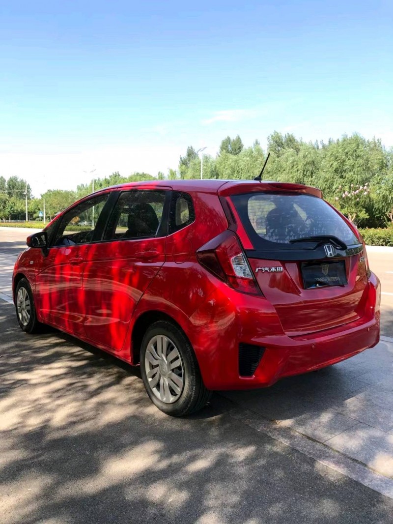 青岛16年本田飞度8