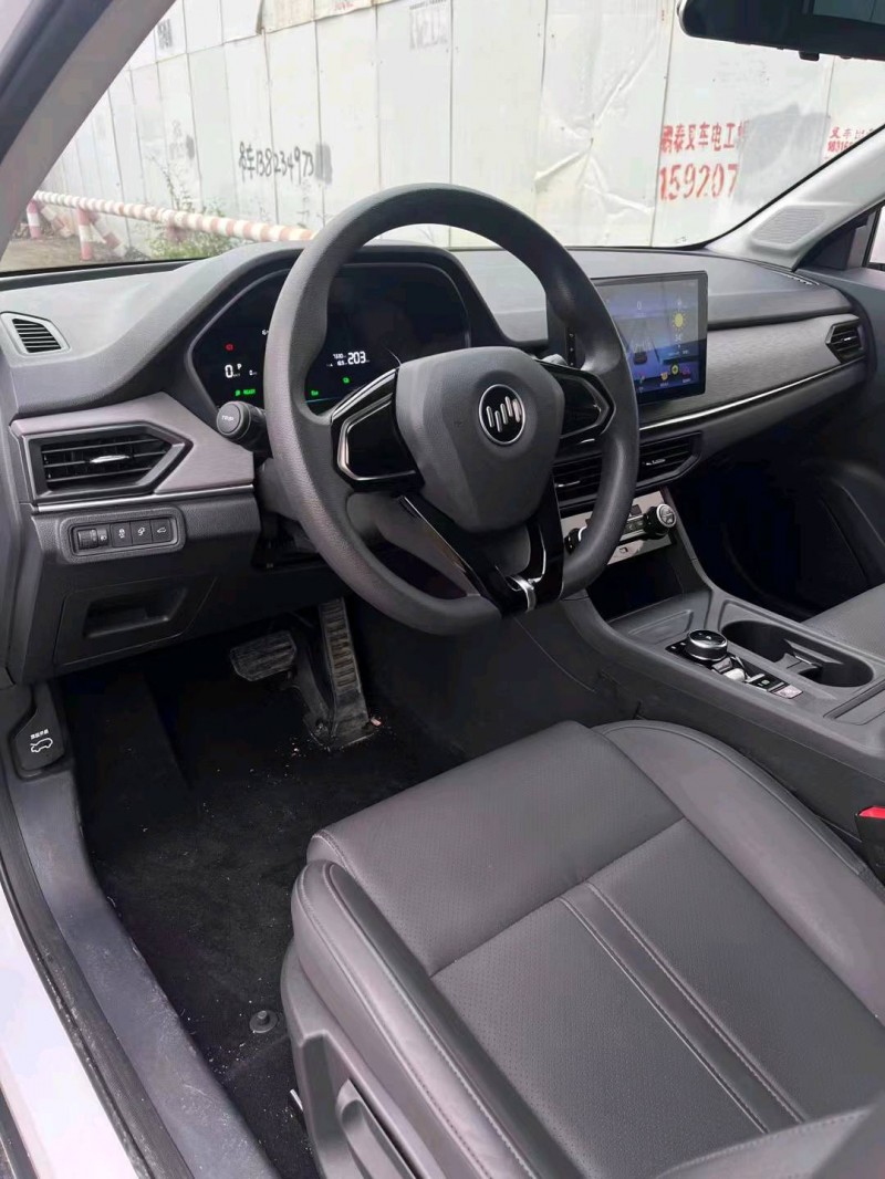 珠海22年威馬汽車E59