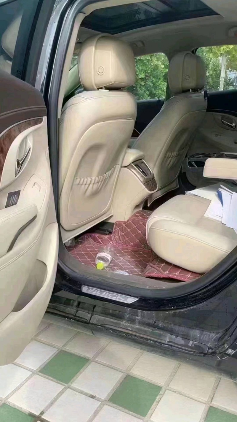 枣庄15年别克君越5