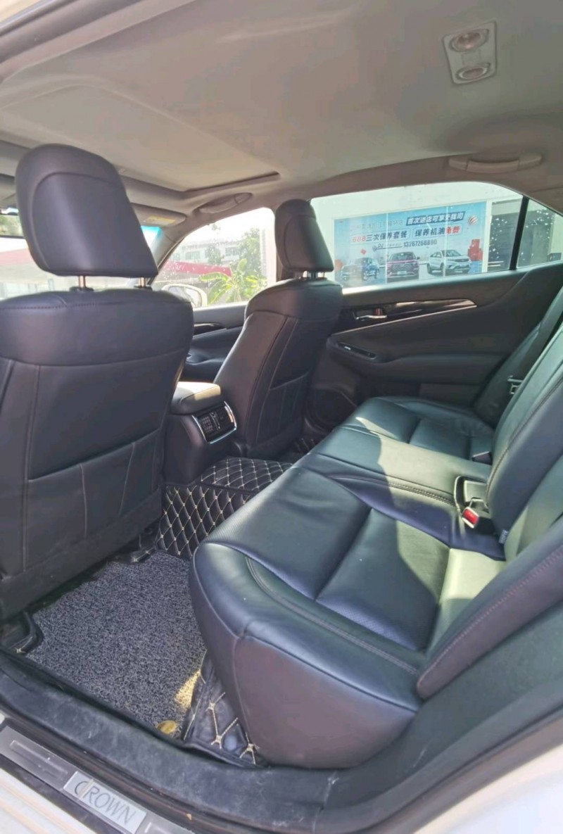 东莞16年丰田皇冠2