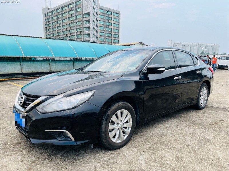 东莞19年日产天籁3