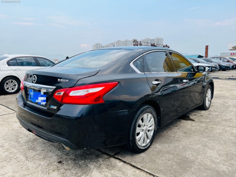 东莞19年日产天籁4