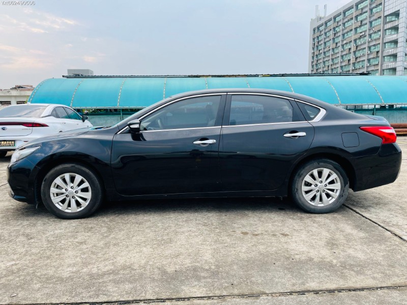 东莞19年日产天籁6