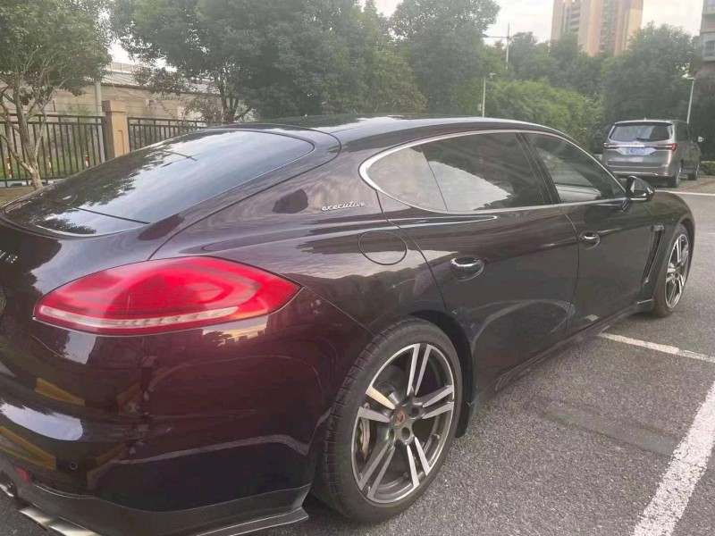 南京14年保時捷帕拉梅拉5