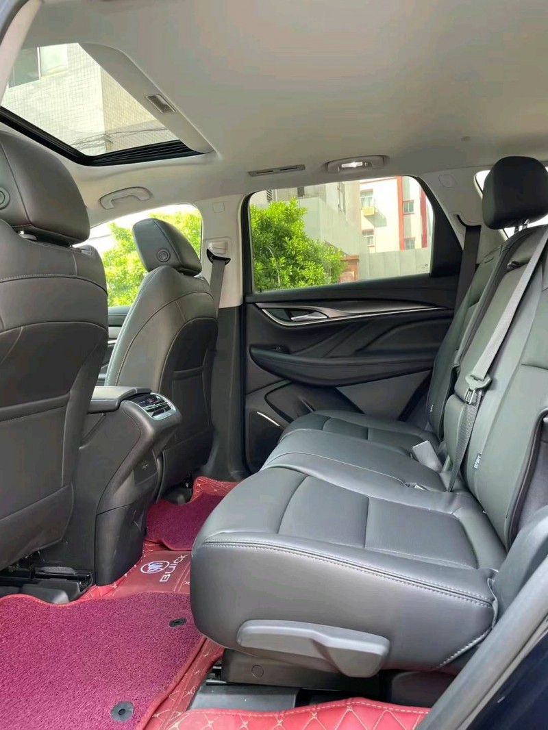 中山21年别克昂科旗7