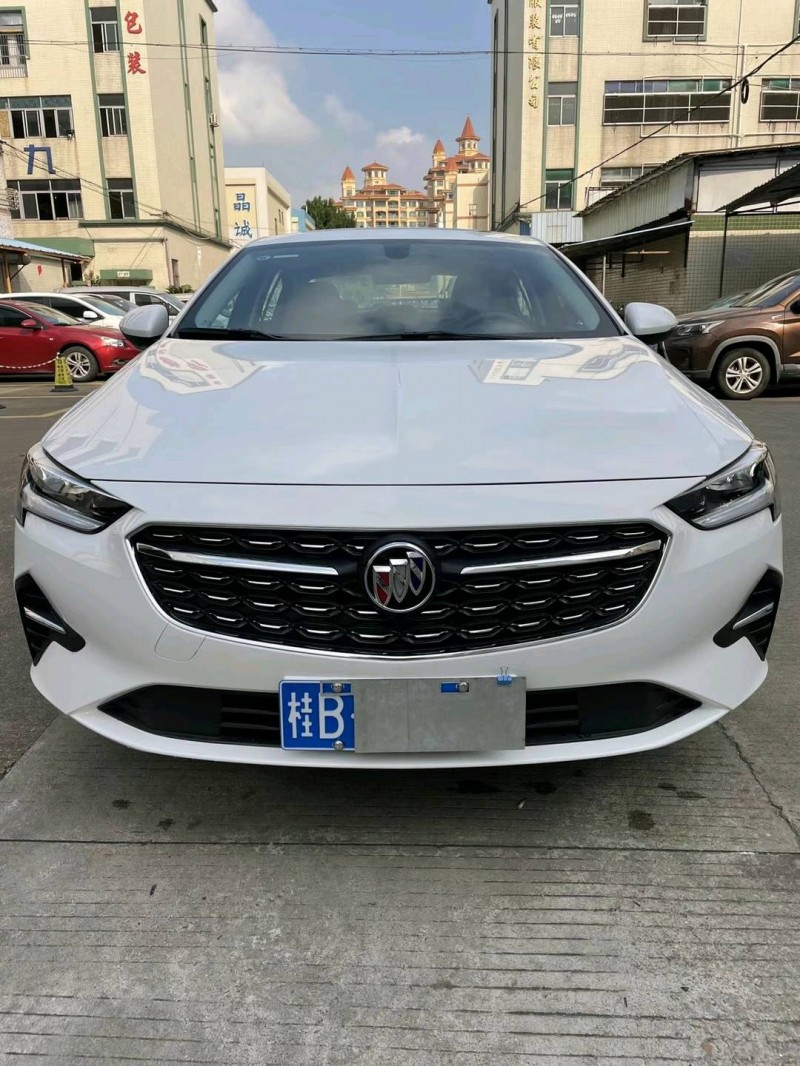 中山22年别克君威1