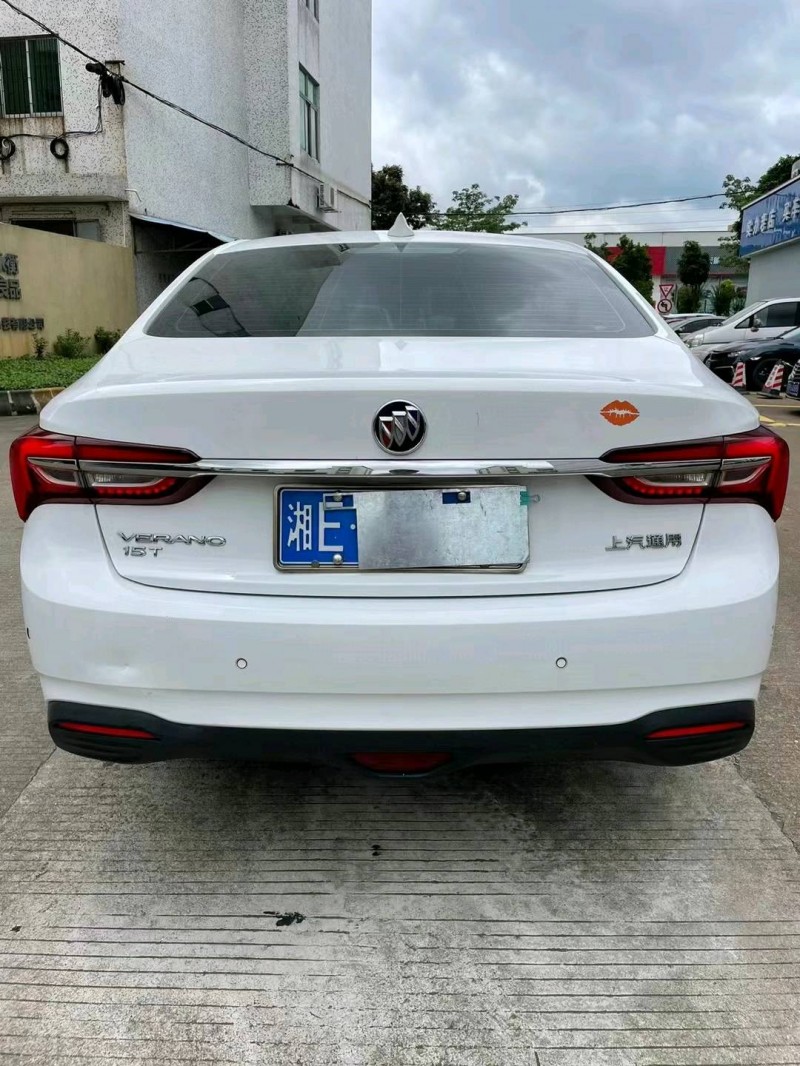 中山21年别克威朗4