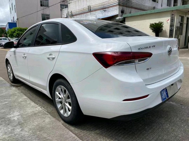 中山18年别克英朗6