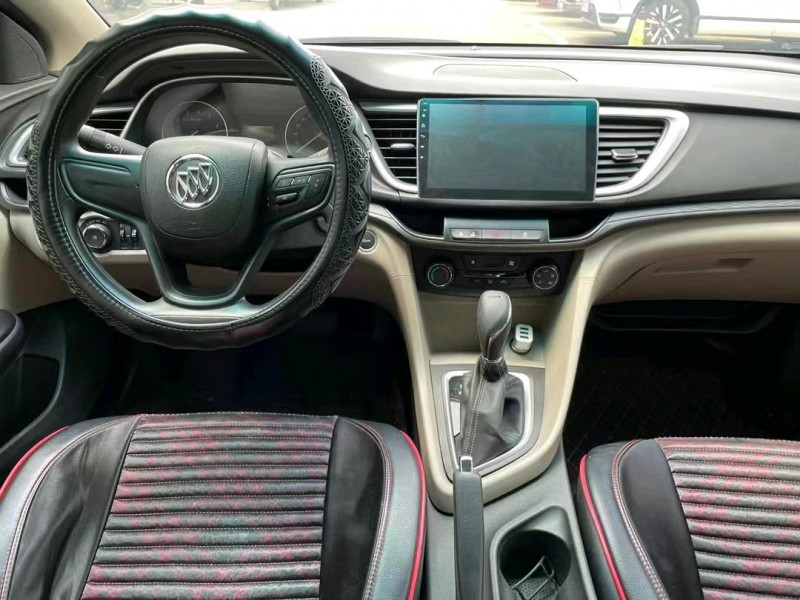 中山18年别克英朗8