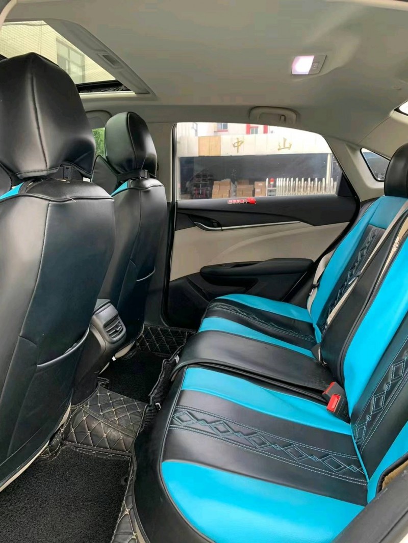 中山19年别克英朗7