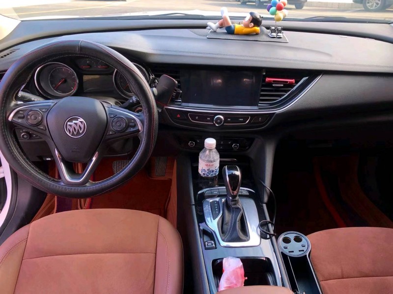 宜春18年别克君威9