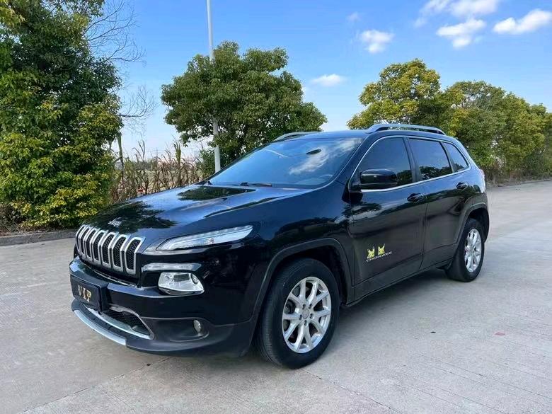 盐城18年Jeep自由光3