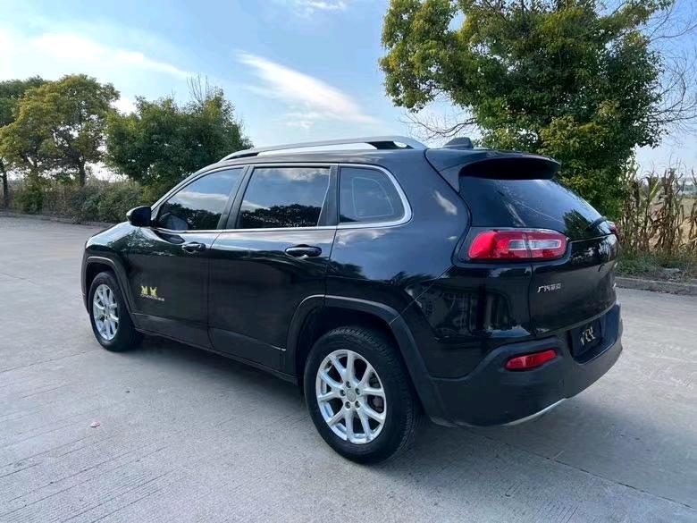 盐城18年Jeep自由光7