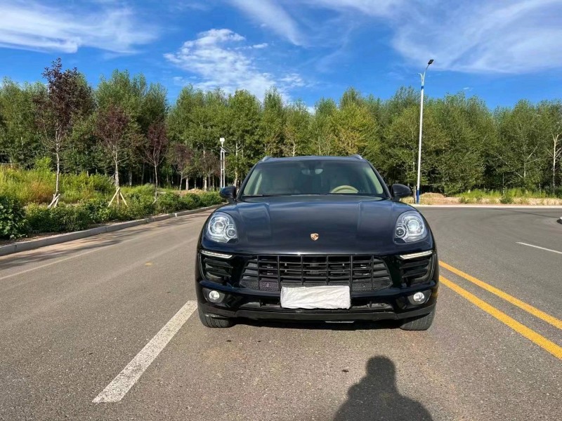 邯郸14年保时捷Macan1