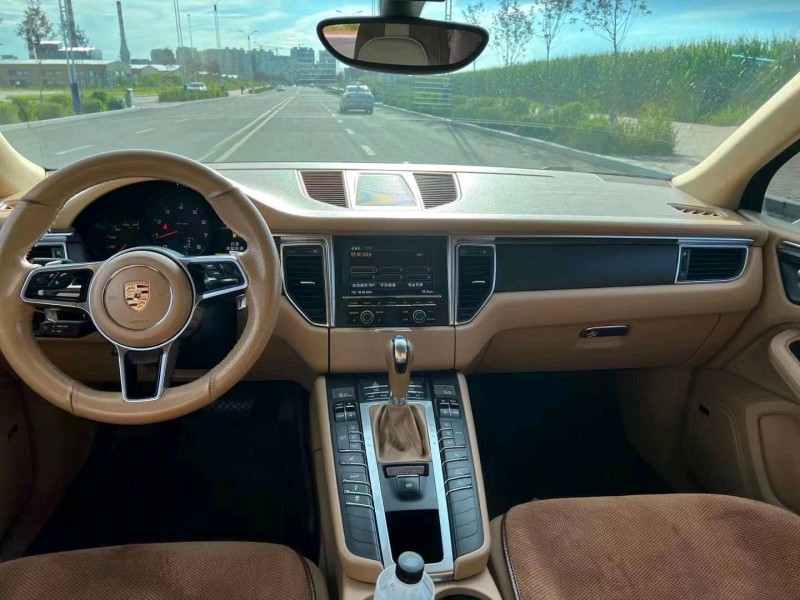 邯郸14年保时捷Macan4