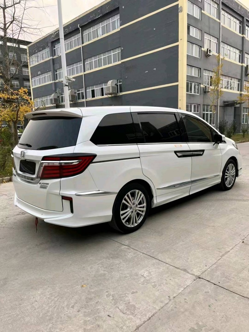 徐州16年本田艾力绅8