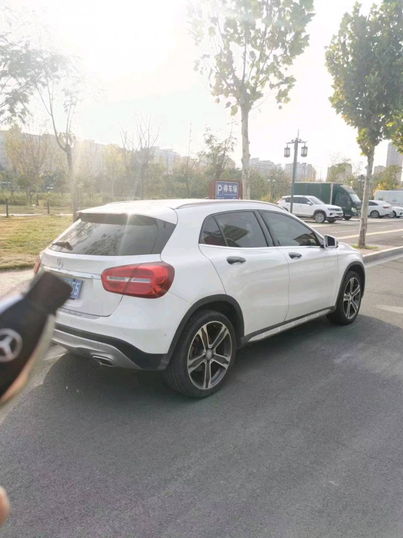 枣庄15年奔驰GLA5