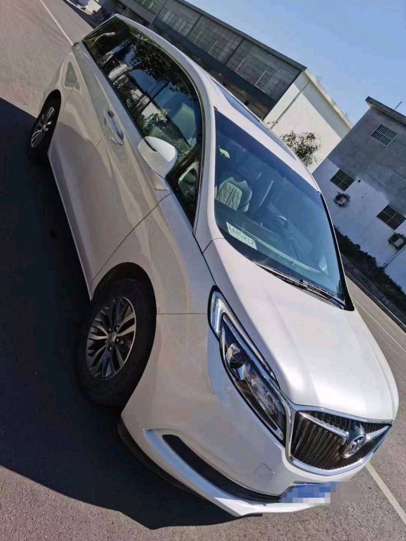 临沂17年别克GL88