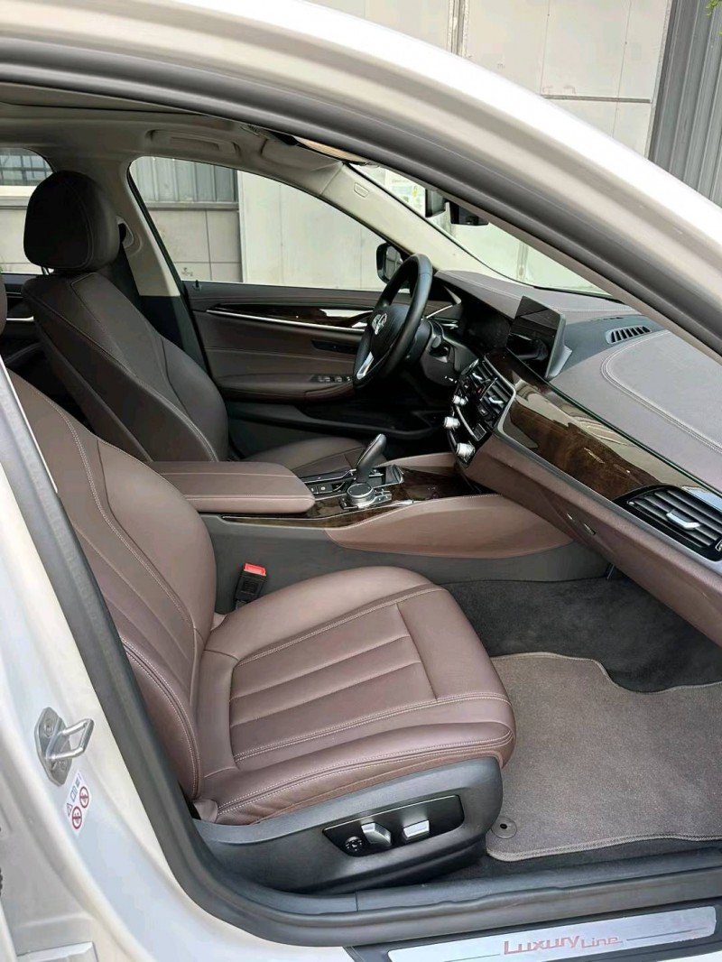 徐州22年宝马5系3