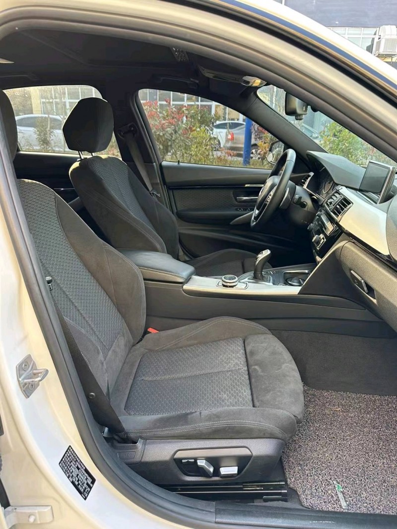 徐州17年宝马3系6