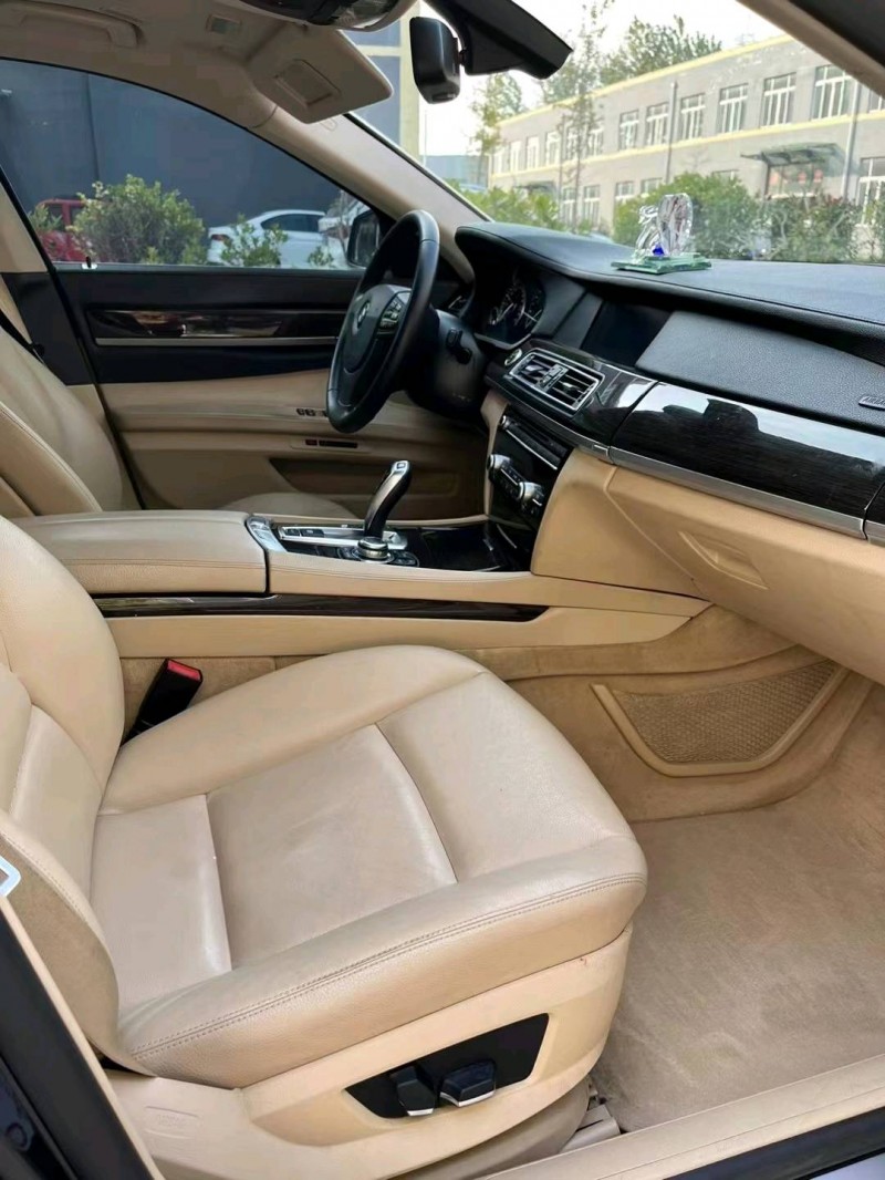 徐州12年宝马7系6