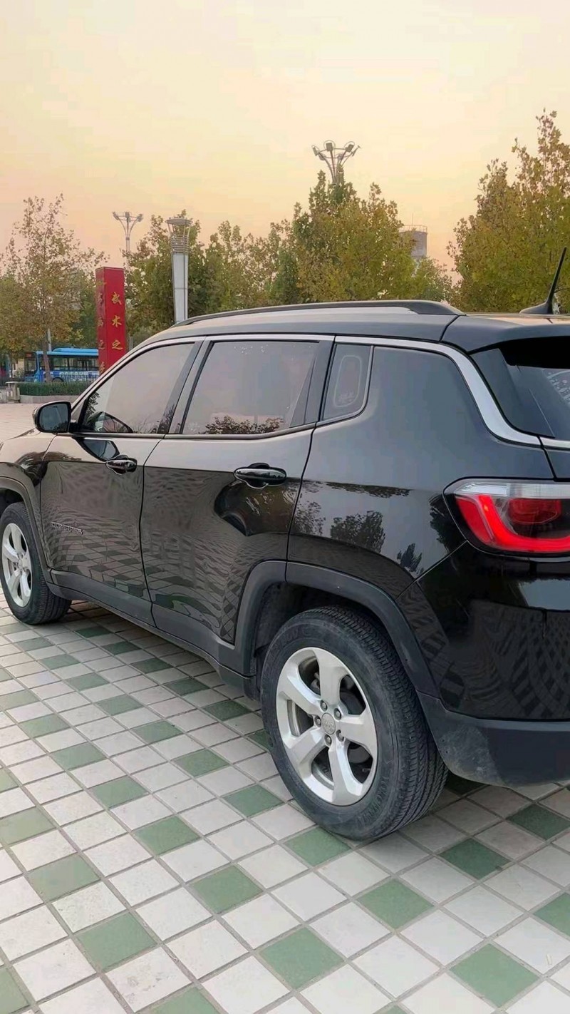 枣庄17年Jeep指南者9