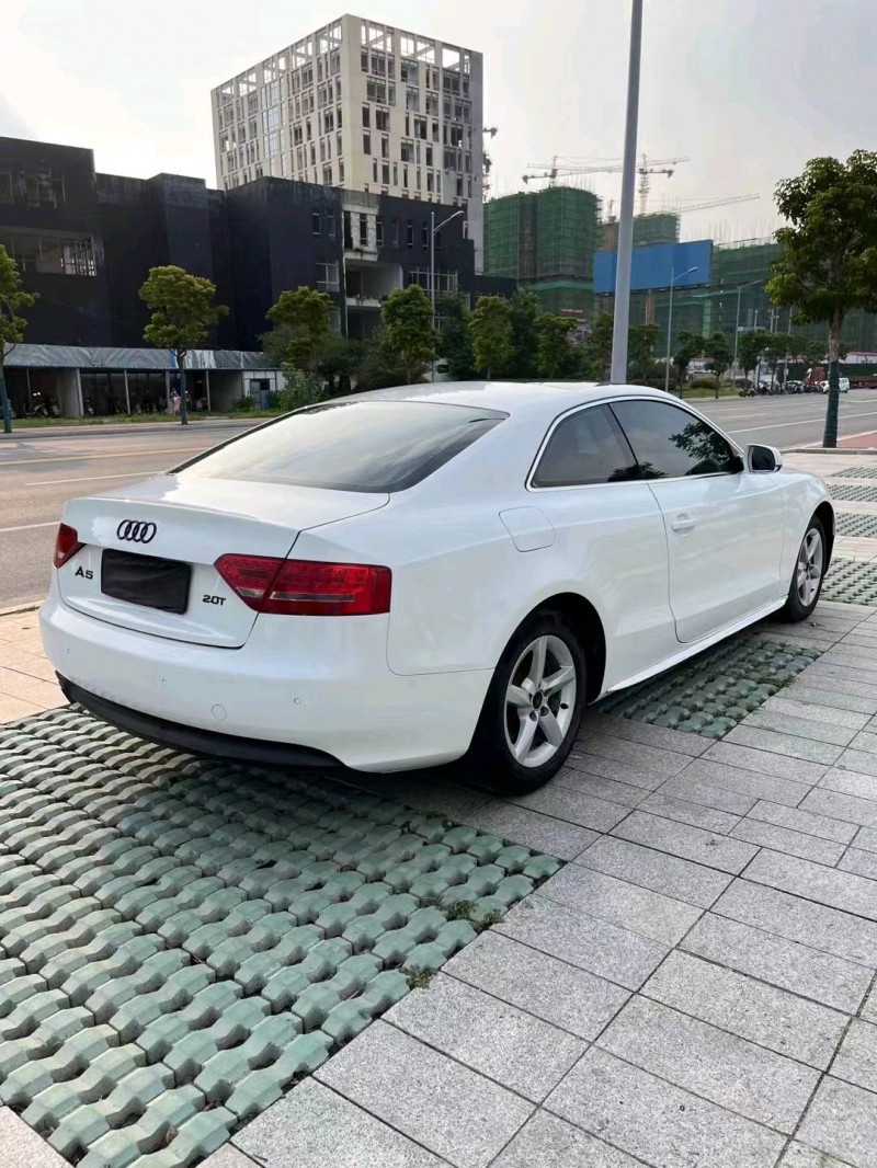 徐州12年奥迪A52