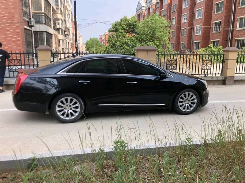 重庆15年凯迪拉克XTS7