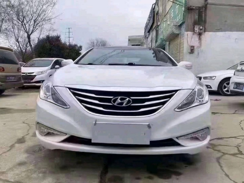 北京15年现代索纳塔八1